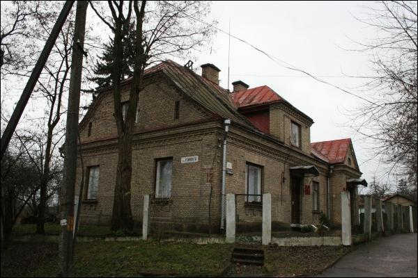 2457 b1276452391